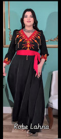 Robe Kabyle Moderne "Lahna" – Élégance Brodée